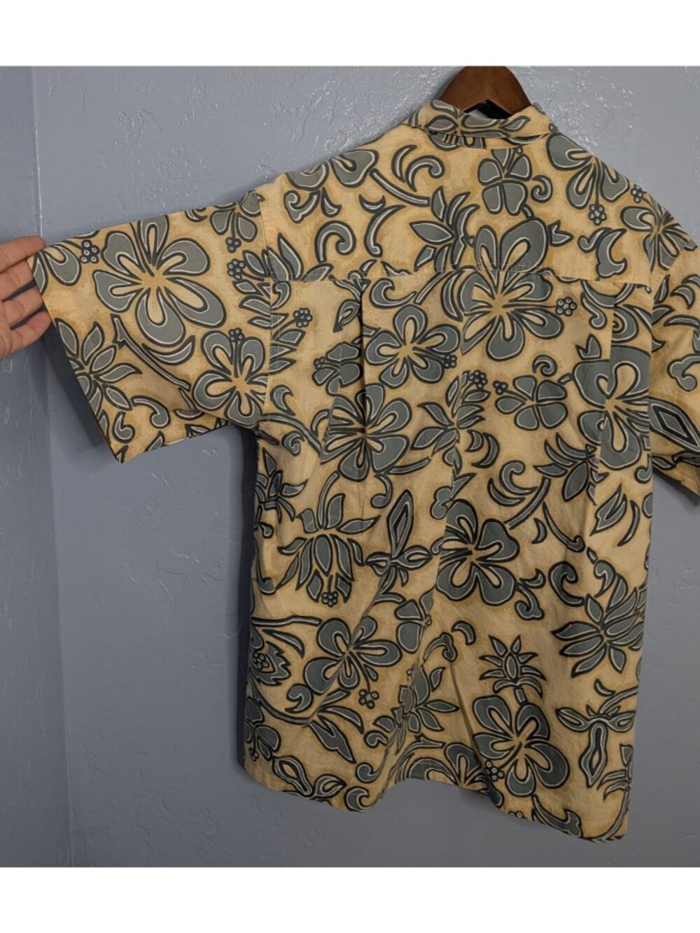 Roundtree & Yorke Mens Hawaiian Button-Up Shirts Lg 100% Cotton Tropical Floral - Picture 15 of 16